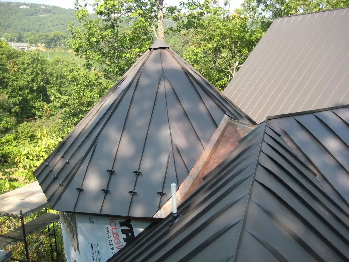 Professional Gutter Cleaning by Craftsman Roofing in Paloma del Sol - Paseo del Sol